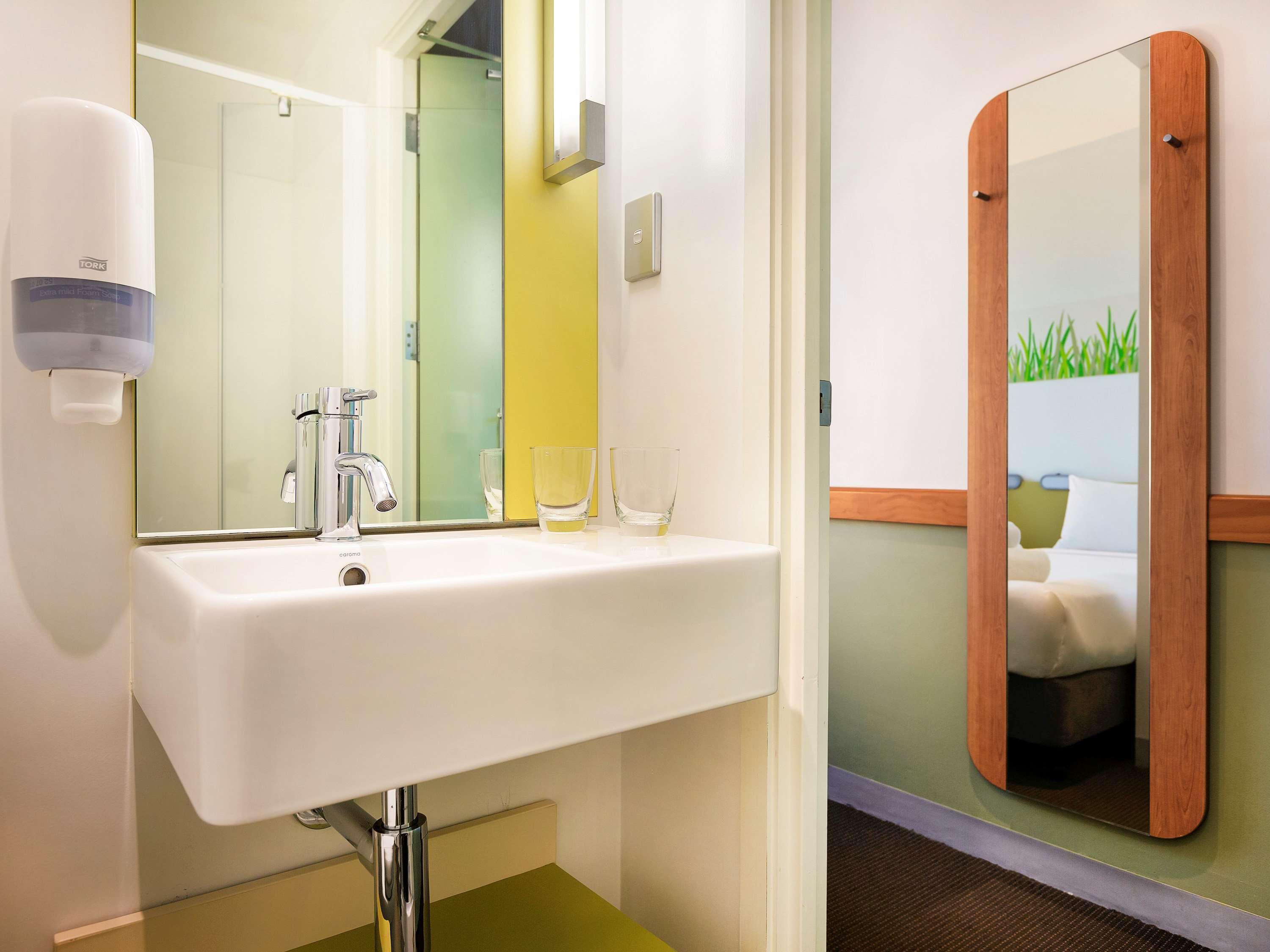 Ibis Budget Auckland Airport Hotel Bagian luar foto